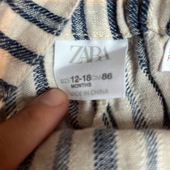 Zara Jumpsuit 12-18 months in like new condition- worn once for photos - Picture 3 of 3